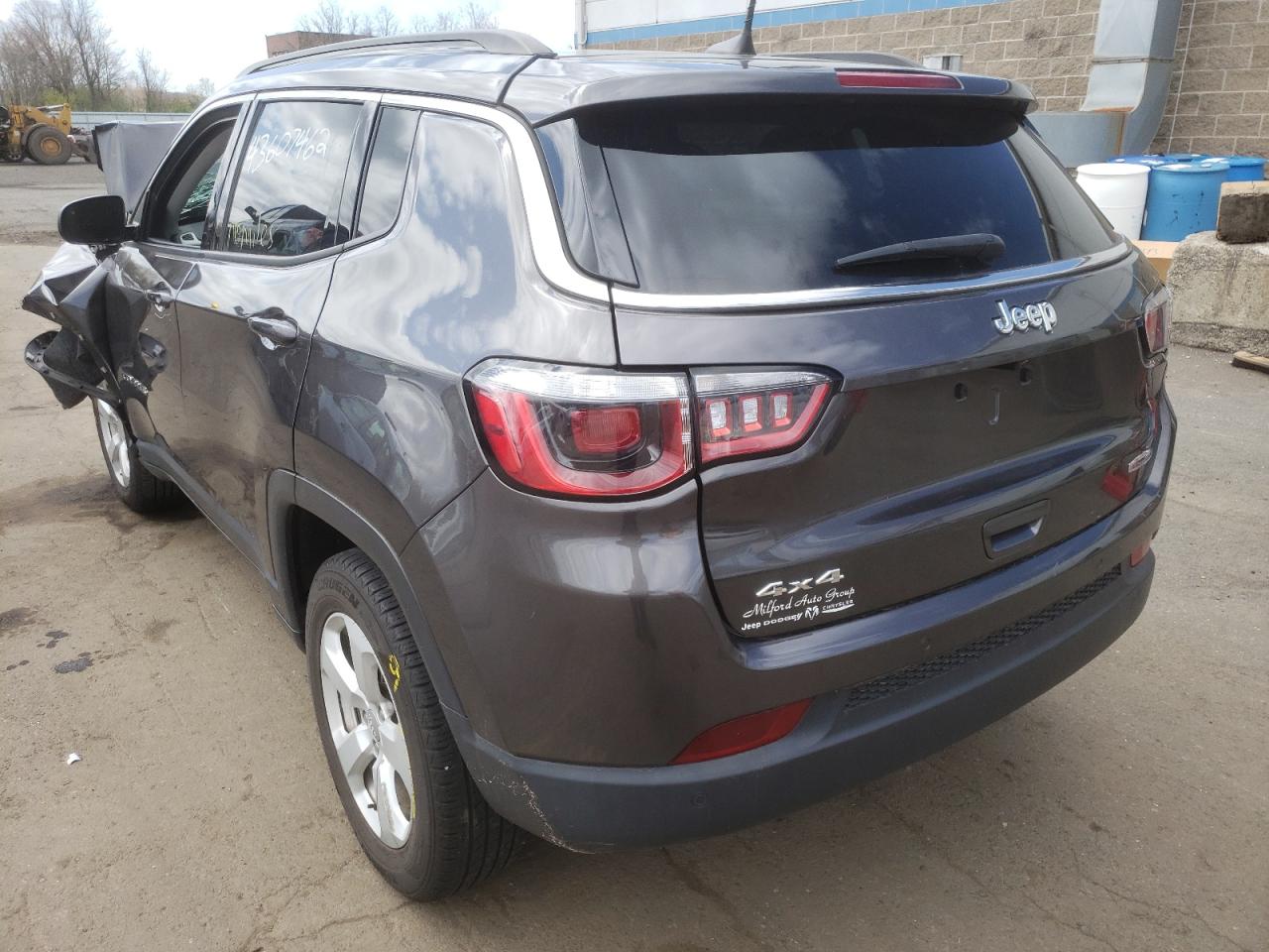 Photo 3 from auction – 2019 JEEP COMPASS LA with VIN 3C4NJDBB6KT629762