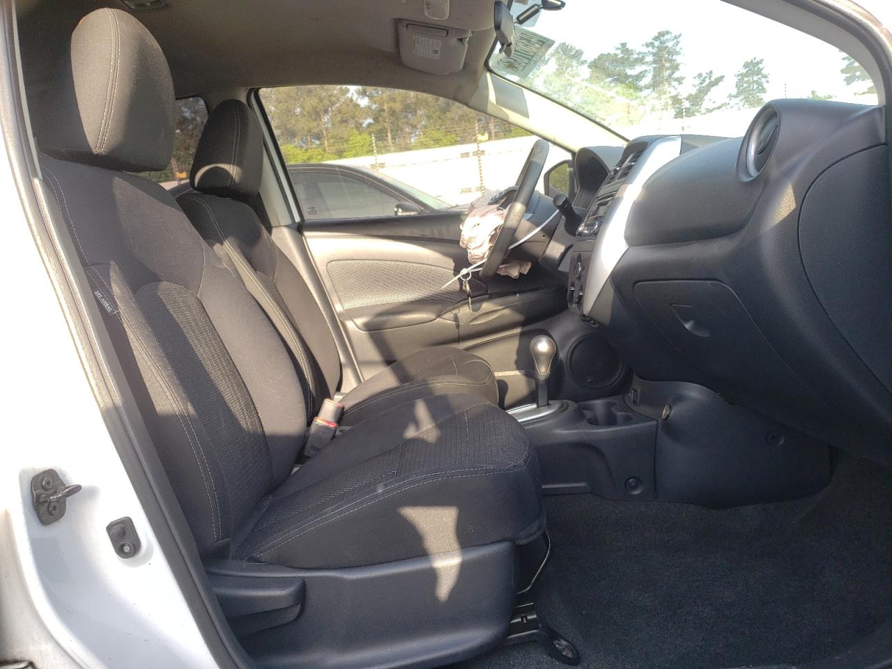 Photo 5 from auction – 2017 NISSAN VERSA S with VIN 3N1CN7AP4HL836091
