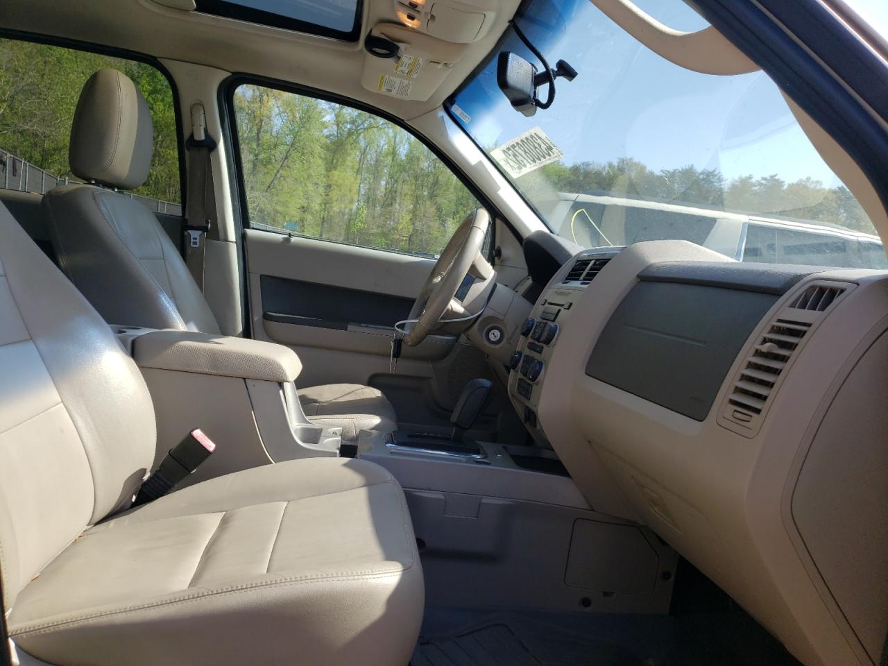 Photo 5 from auction – 2011 FORD ESCAPE XLT with VIN 1FMCU9DG1BKC46782