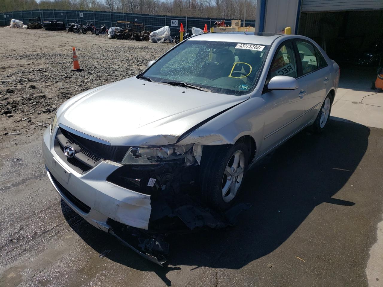 Photo 2 from auction – 2006 HYUNDAI SONATA GLS with VIN 5NPEU46F36H040310