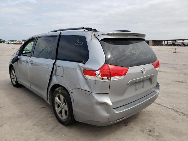 Photo 3 from auction – 2014 TOYOTA SIENNA LE with VIN 5TDKK3DC9ES478057