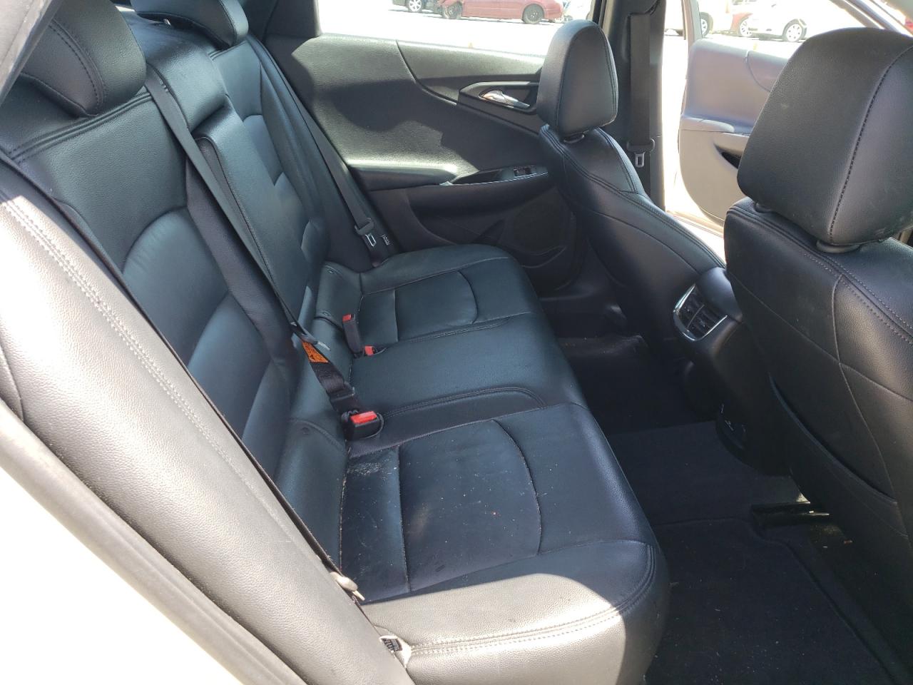 Photo 6 from auction – 2016 CHEVROLET MALIBU LT with VIN 1G1ZE5ST7GF261820