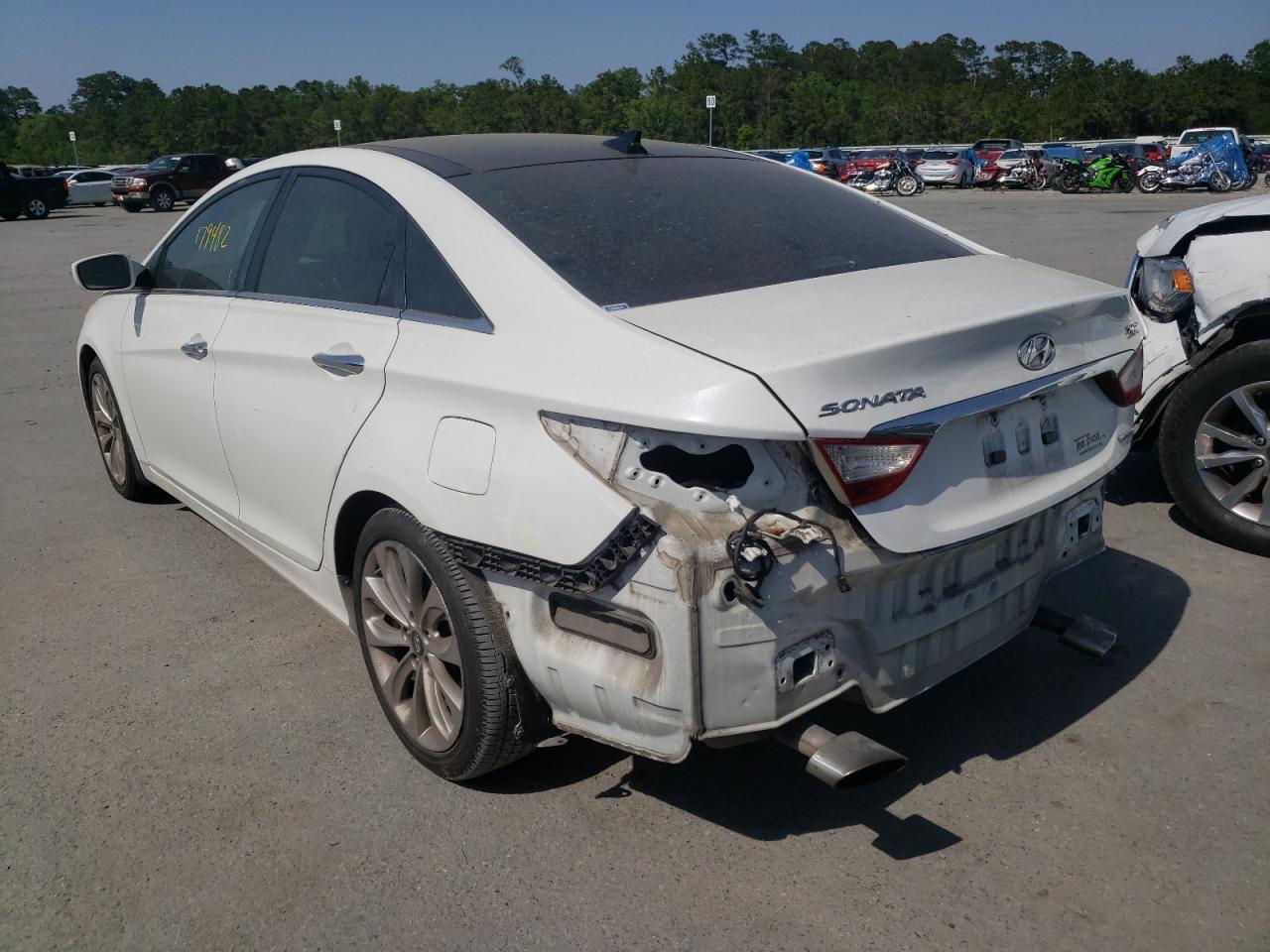 Photo 3 from auction – 2012 HYUNDAI SONATA SE with VIN 5NPEC4AB4CH354910