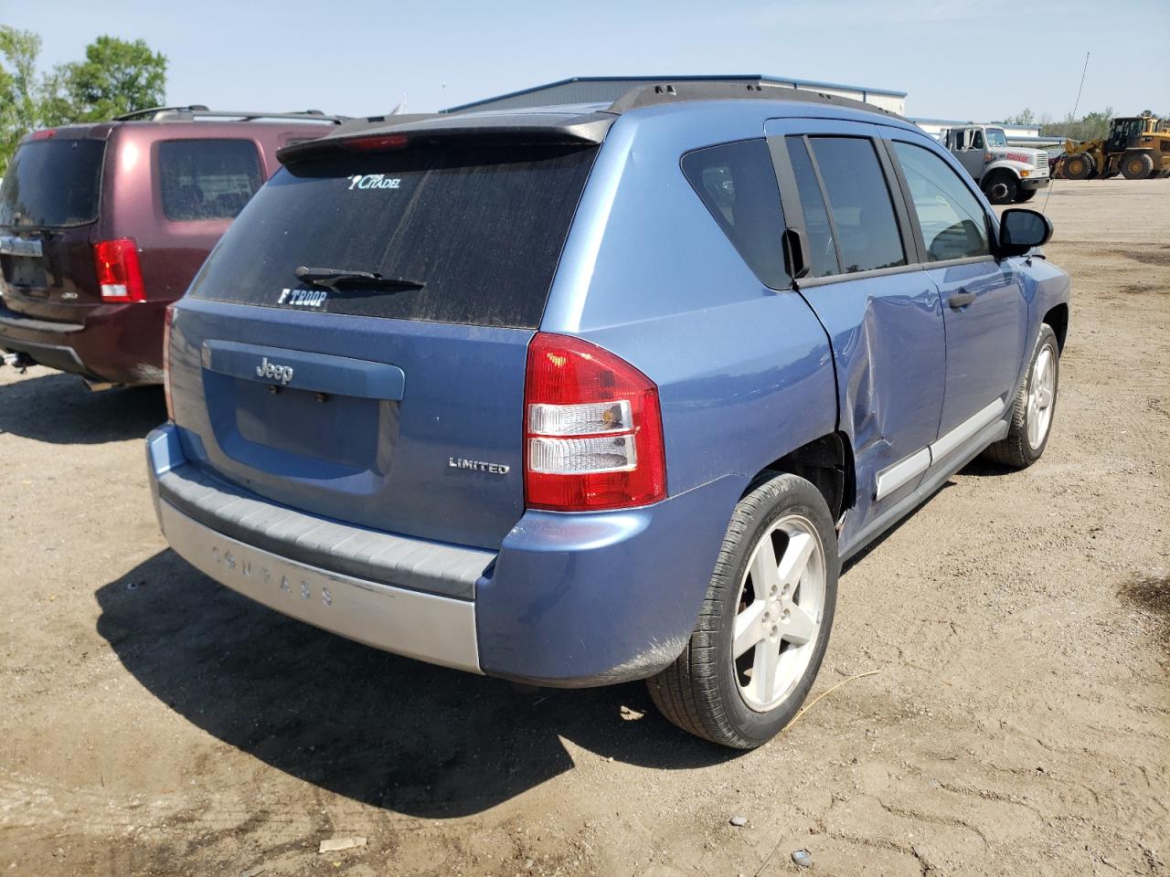 Photo 4 from auction – 2007 JEEP COMPASS LI with VIN 1J8FT57W77D176659