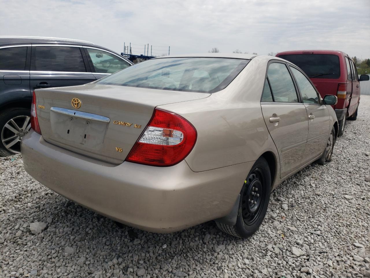 Photo 4 from auction – 2004 TOYOTA CAMRY LE with VIN 4T1BF30K54U067701