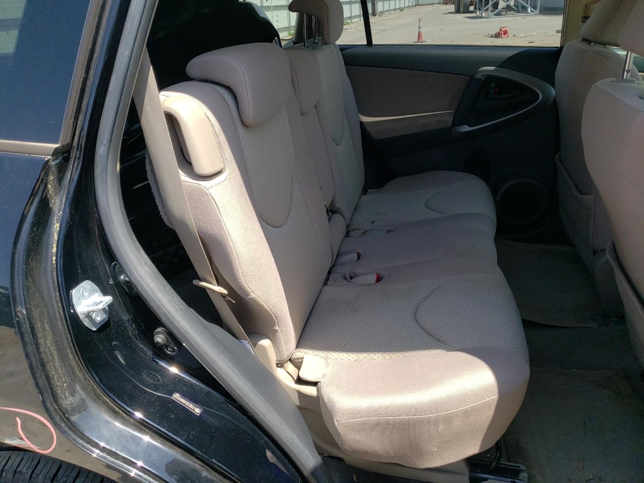 Photo 6 from auction – 2008 TOYOTA RAV4 with VIN JTMZD33V486062630