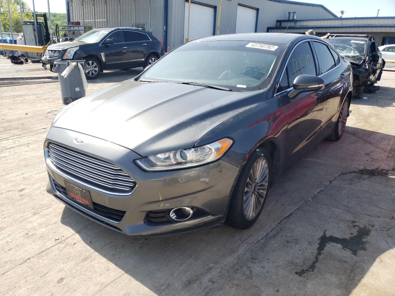 Photo 2 from auction – 2015 FORD FUSION TIT with VIN 3FA6P0K95FR239818