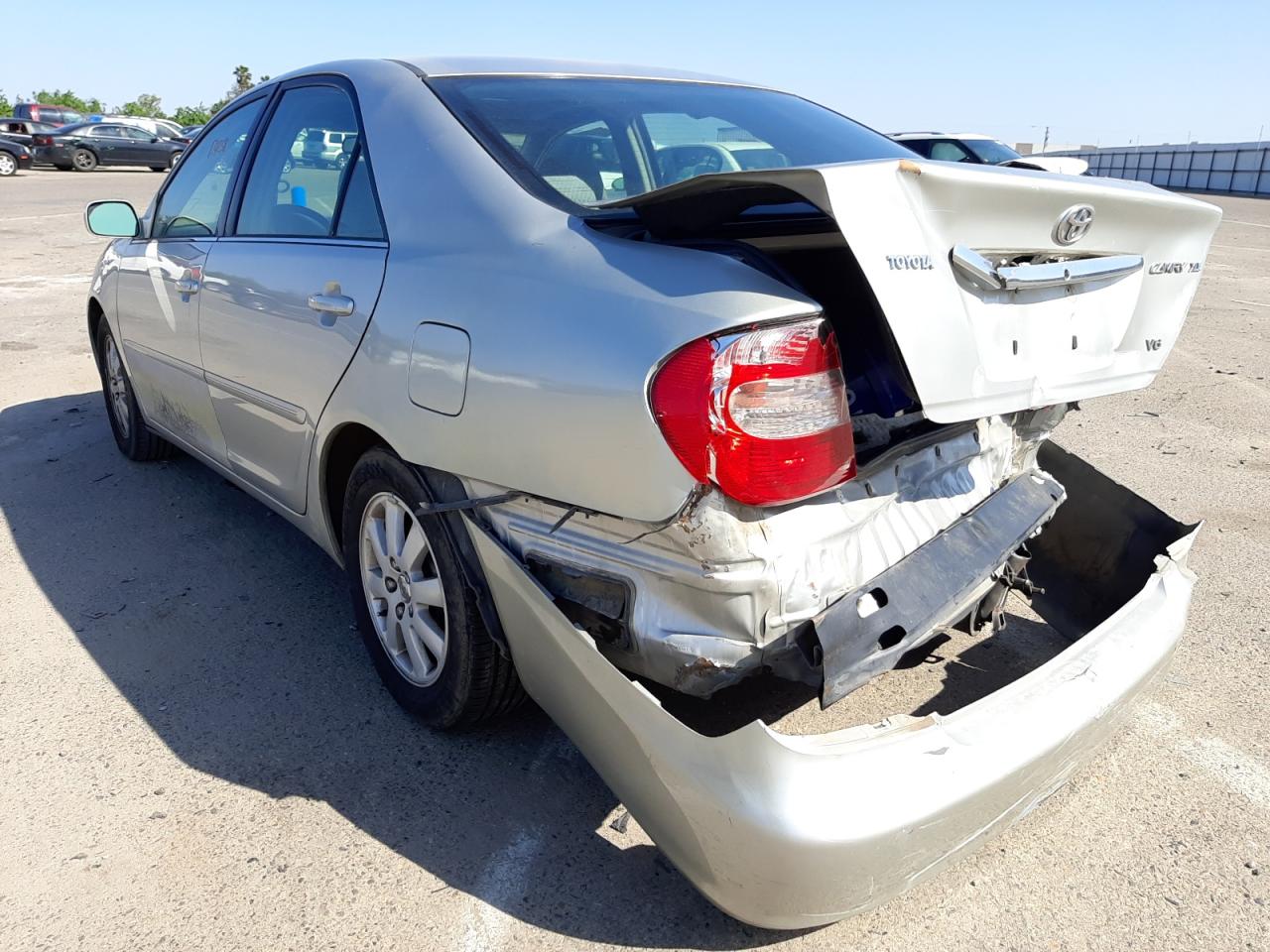 Photo 3 from auction – 2003 TOYOTA CAMRY with VIN 4T1BF32K03U556762