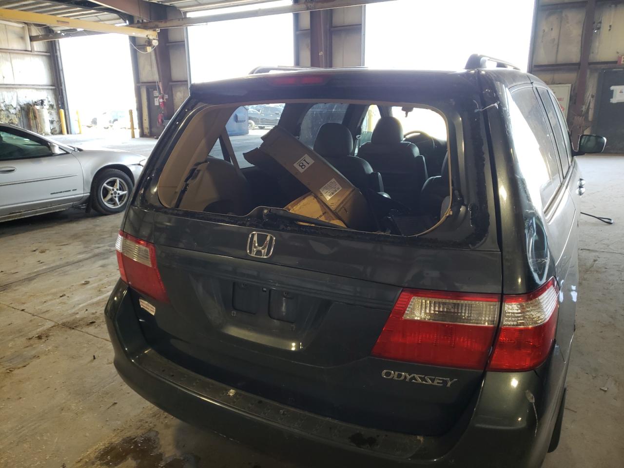 Photo 9 from auction – 2005 HONDA ODYSSEY EX with VIN 5FNRL387X5B081504