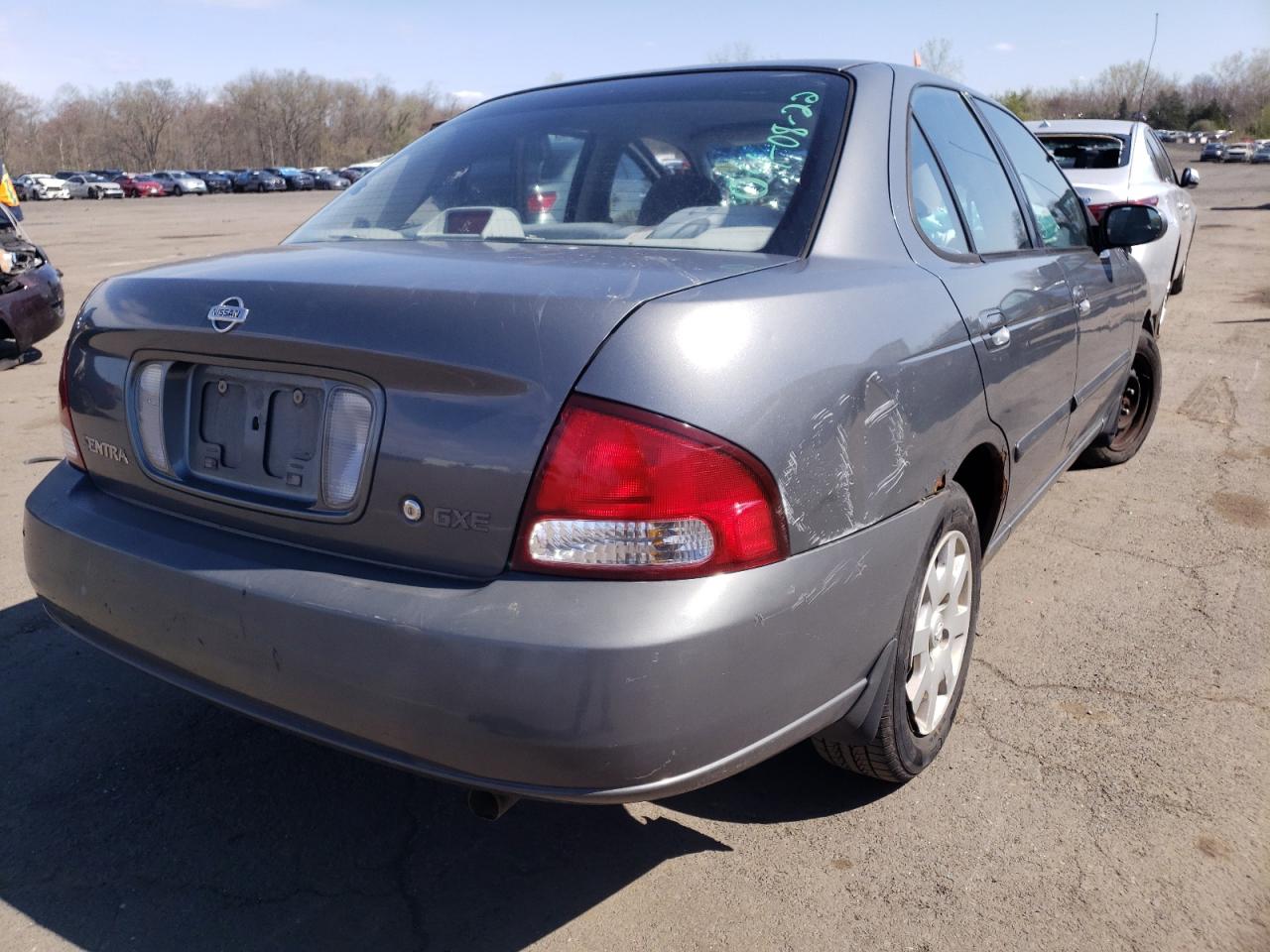 Photo 4 from auction – 2000 NISSAN SENTRA BAS with VIN 3N1CB51D5YL318462