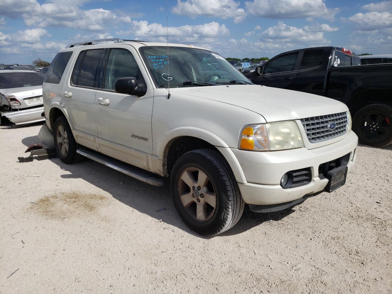 FORD EXPLORER L 2004 with VIN 1FMZU65W54ZA07275 - Photo from auction