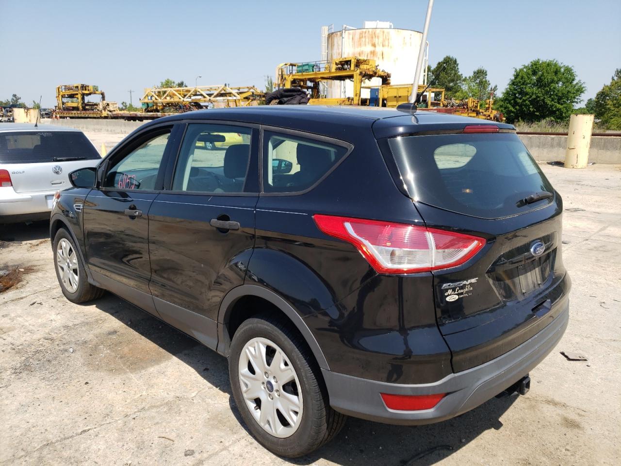 Photo 3 from auction – 2016 FORD ESCAPE S with VIN 1FMCU0F76GUC51870