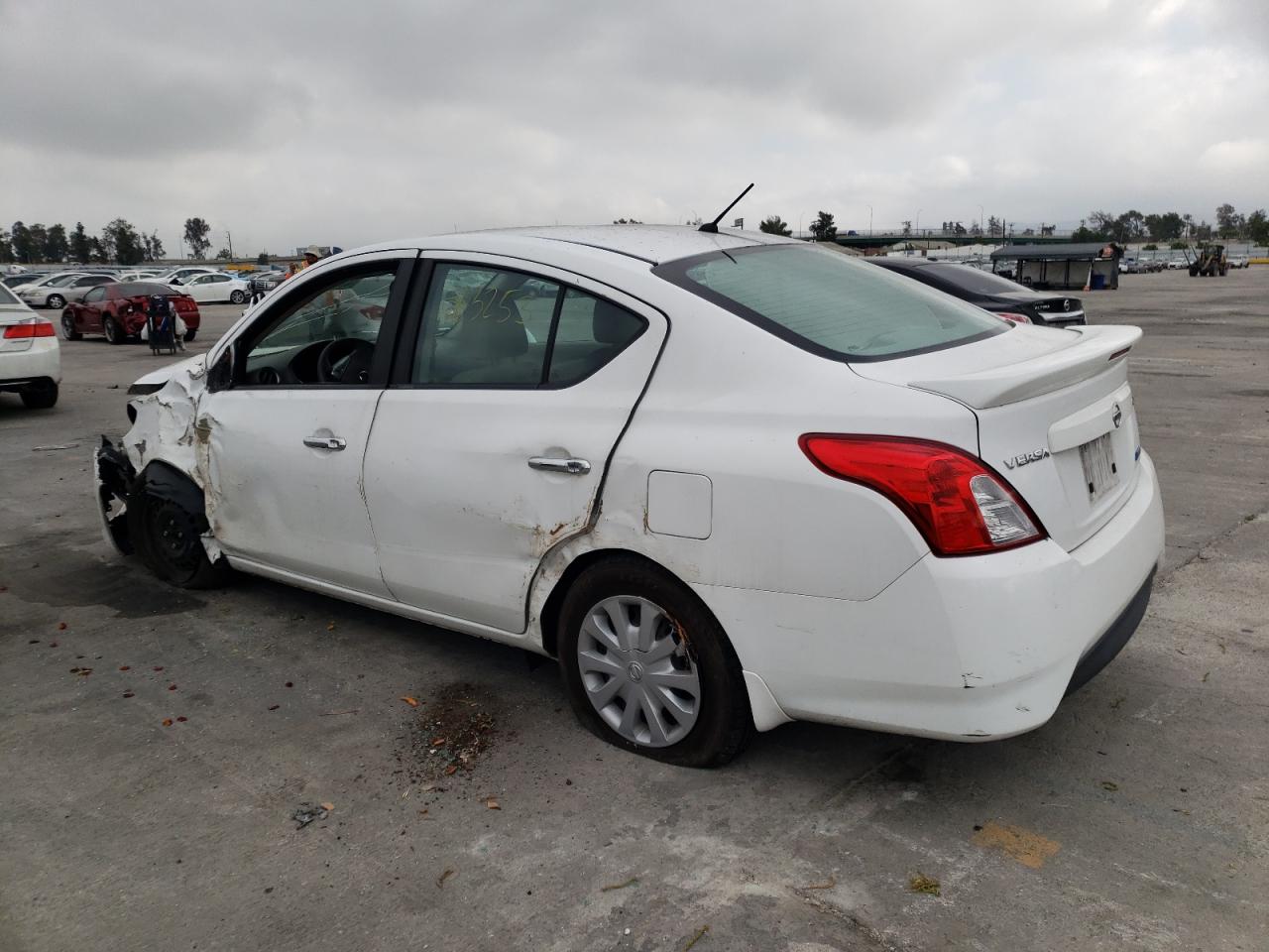 Photo 16 from auction – 2015 NISSAN VERSA S with VIN 3N1CN7AP4FL803511