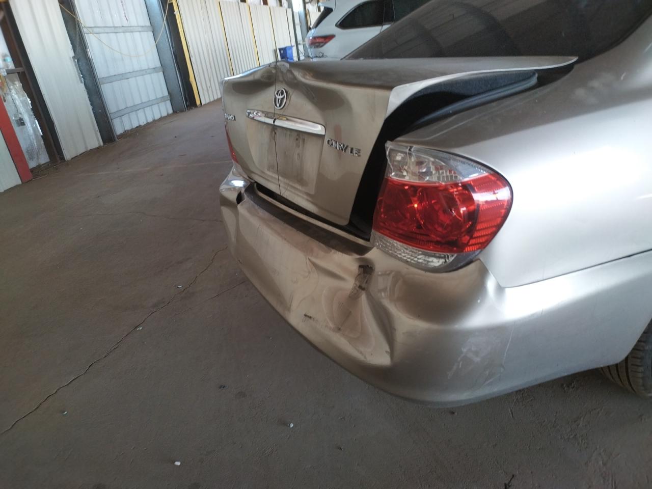 Photo 9 from auction – 2005 TOYOTA CAMRY LE with VIN 4T1BE30K05U059672