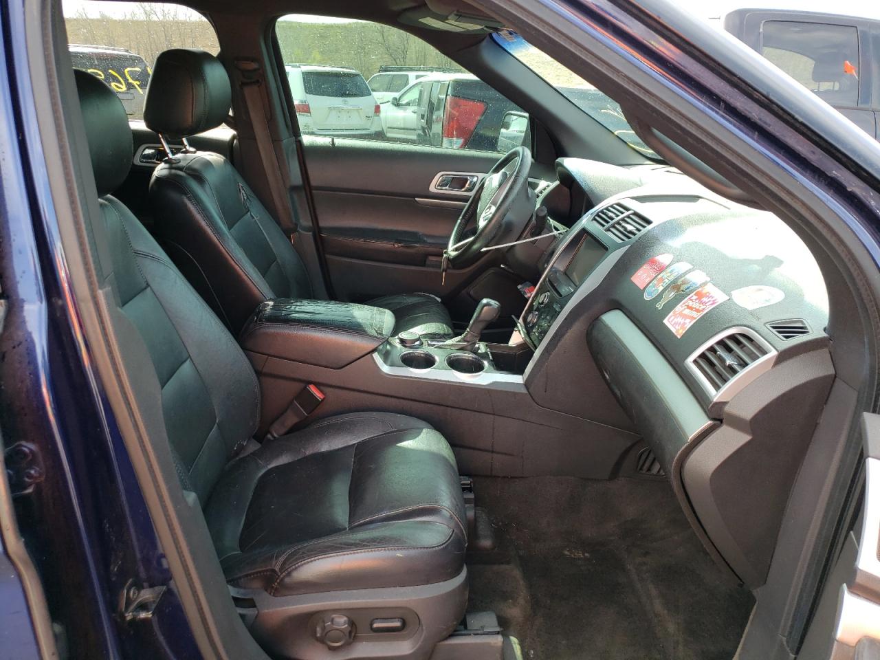 Photo 5 from auction – 2011 FORD EXPLORER X with VIN 1FMHK8D89BGA28171