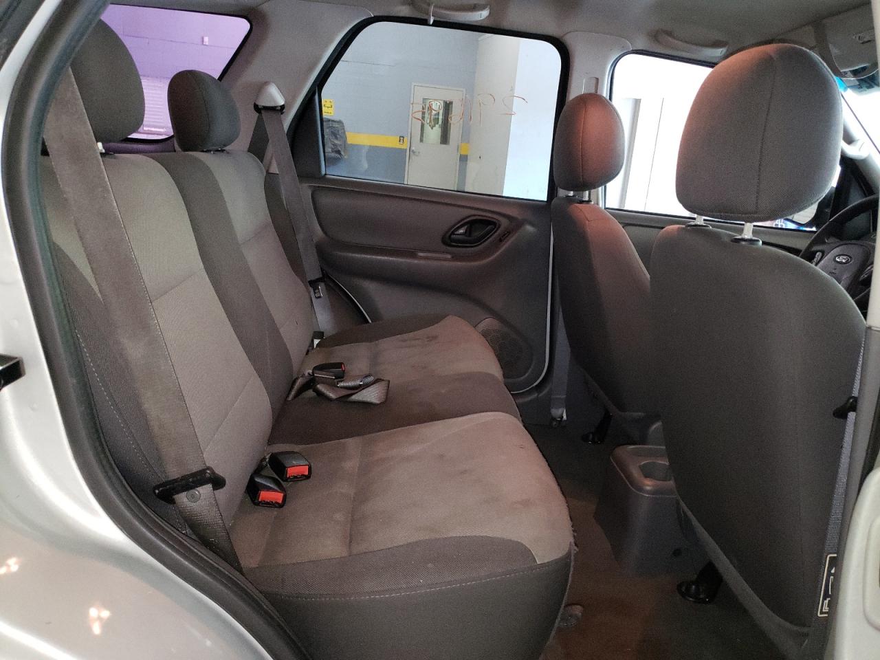 Photo 6 from auction – 2003 FORD ESCAPE with VIN 1FMYU02B33KB02399