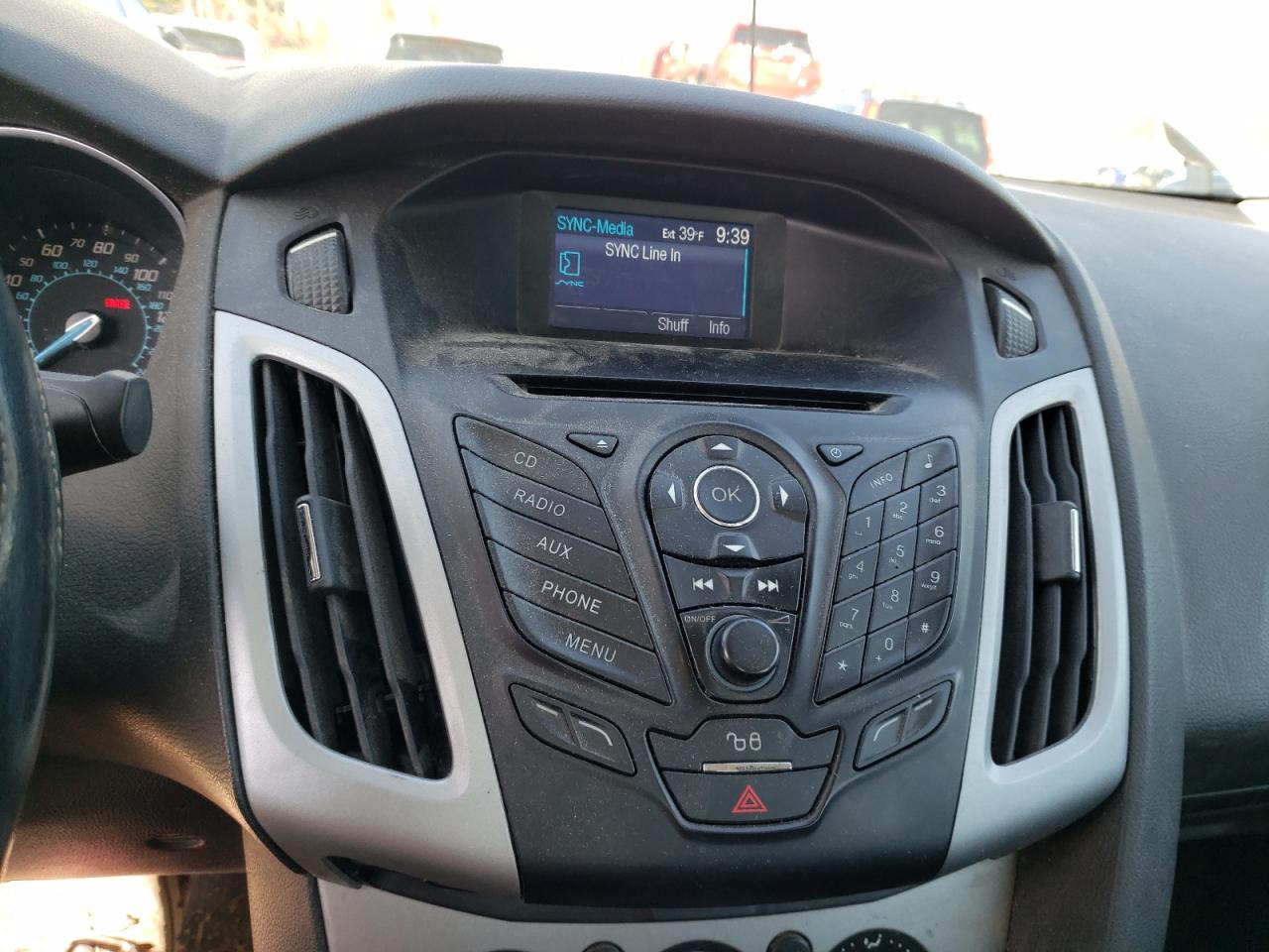 Photo 9 from auction – 2012 FORD FOCUS SE with VIN 1FAHP3F21CL297247