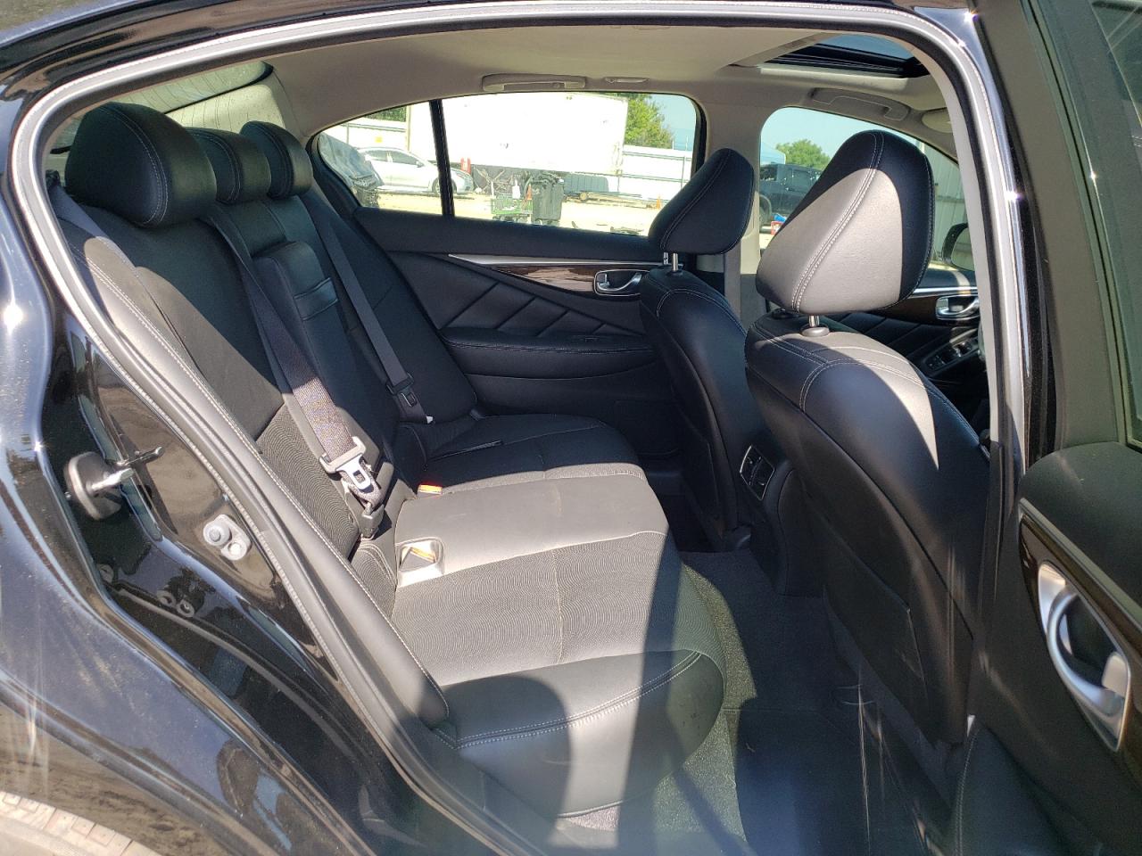 Photo 6 from auction – 2015 INFINITI Q50 BASE with VIN JN1BV7AP2FM340205