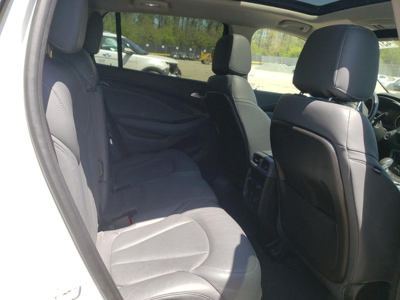 Photo 6 from auction – 2019 BUICK ENVISION P with VIN LRBFX4SX0KD125274
