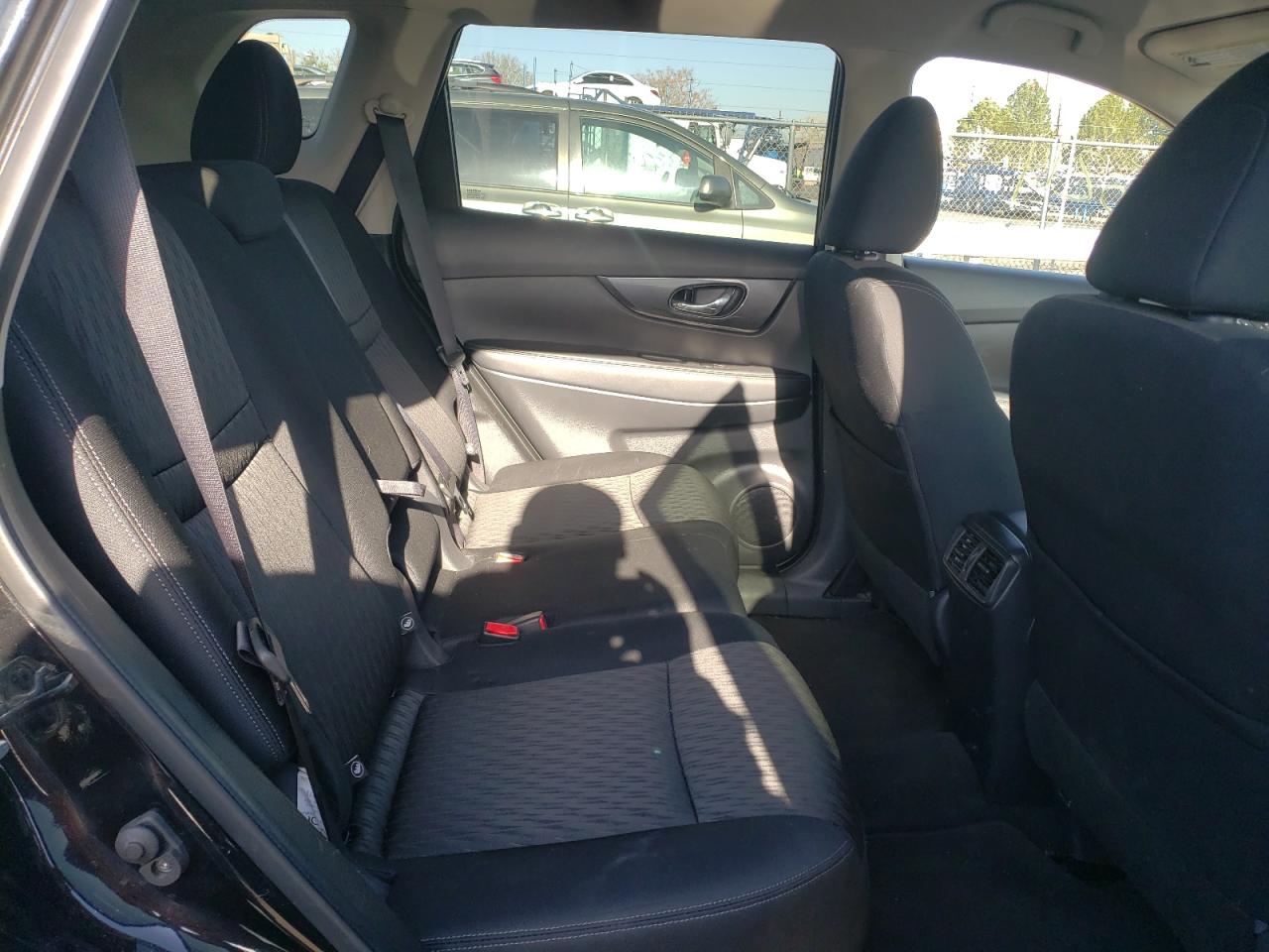 Photo 6 from auction – 2020 NISSAN ROGUE S with VIN KNMAT2MV2LP540538