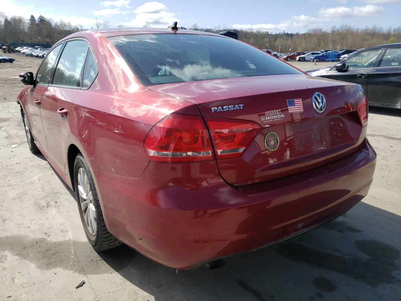 Photo 3 from auction – 2015 VOLKSWAGEN PASSAT S with VIN 1VWAT7A30FC075038