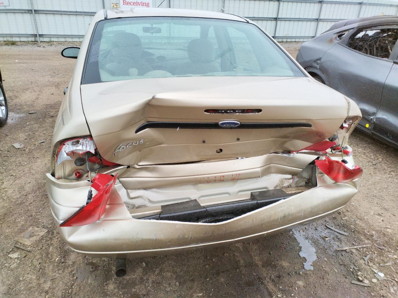 Photo 9 from auction – 2000 FORD FOCUS SE with VIN 1FAFP34P8YW249692