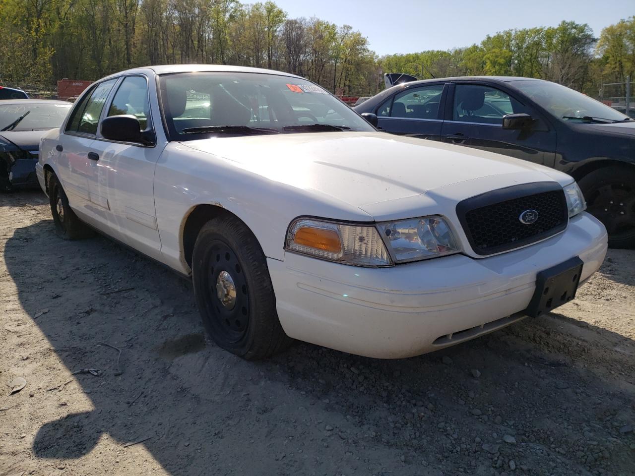 Photo 9 from auction – 2011 FORD CROWN VICT with VIN 2FABP7BV4BX171270