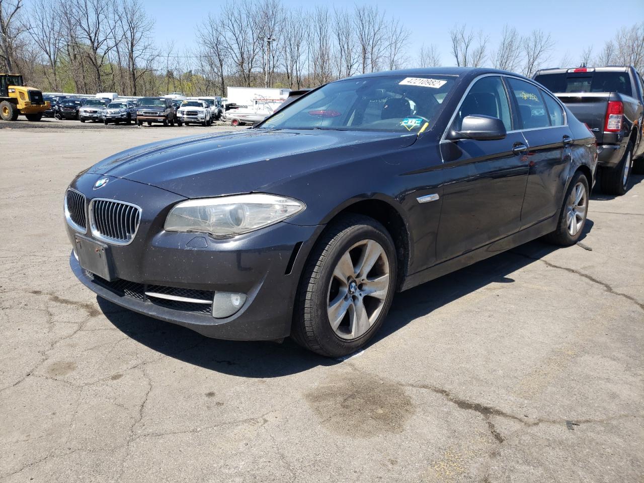 Photo 2 from auction – 2011 BMW 528 I with VIN WBAFR1C59BC260098