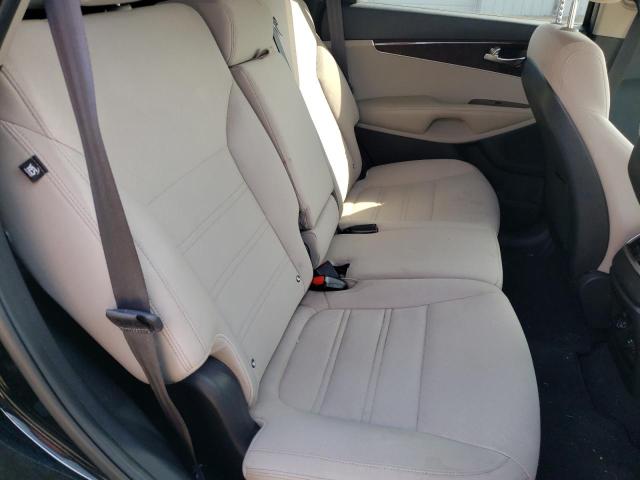 Photo 6 from auction – 2016 KIA SORENTO LX with VIN 5XYPGDA52GG028219