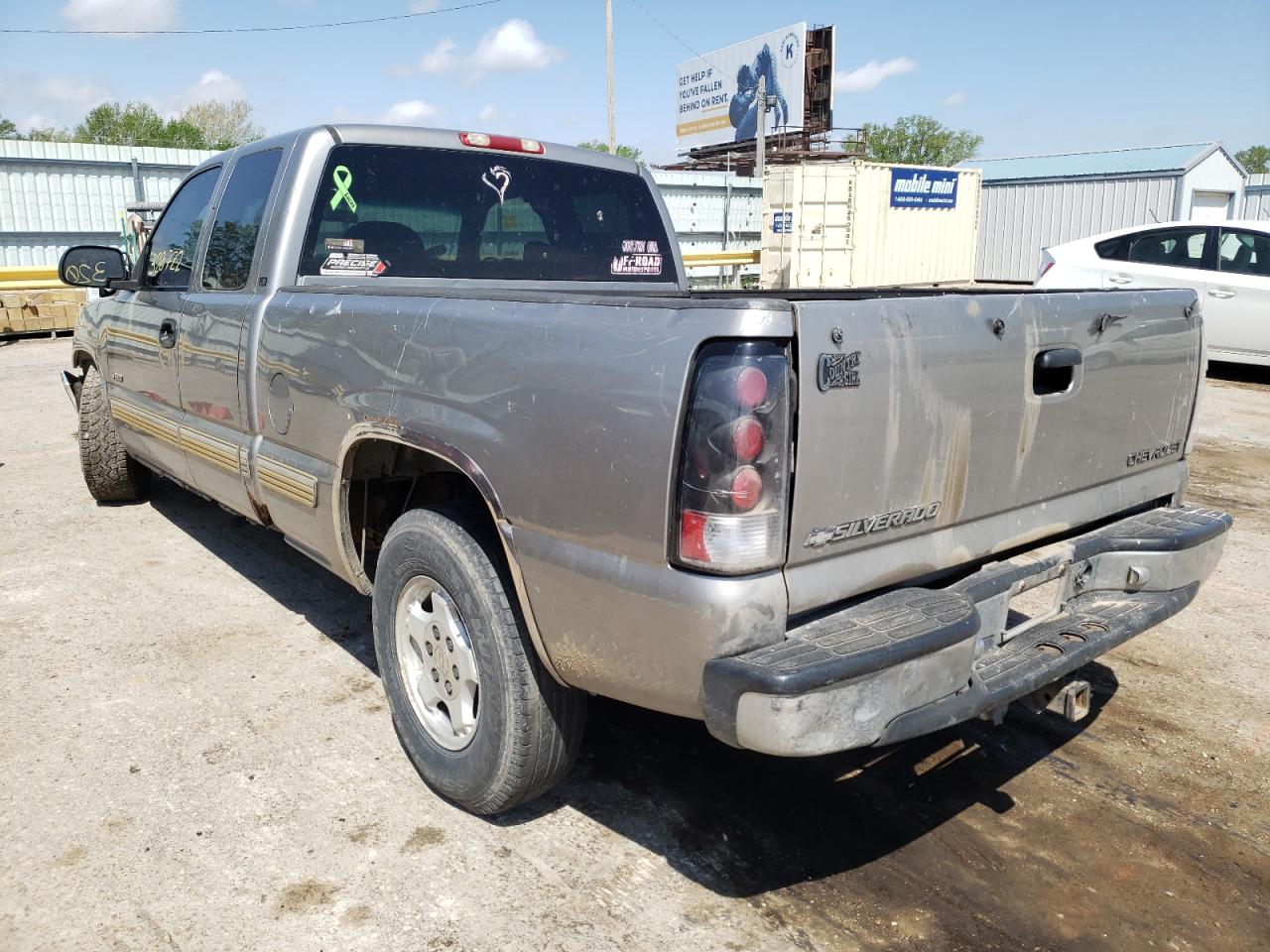 Photo 3 from auction – 2001 CHEVROLET SILVERADO with VIN 2GCEC19T211206894