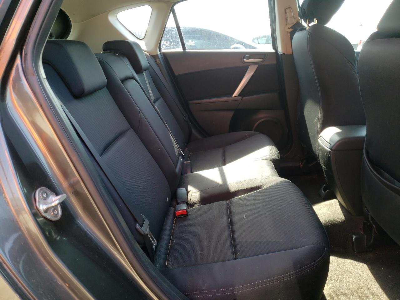 Photo 6 from auction – 2010 MAZDA 3 S with VIN JM1BL1H57A1348203