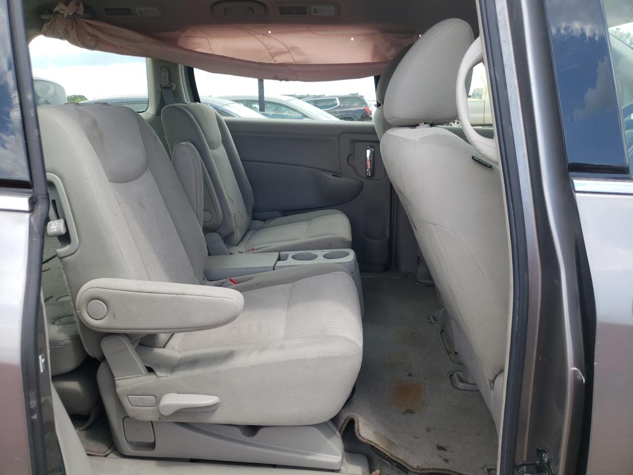 Photo 6 from auction – 2013 NISSAN QUEST S with VIN JN8AE2KP7D9064988