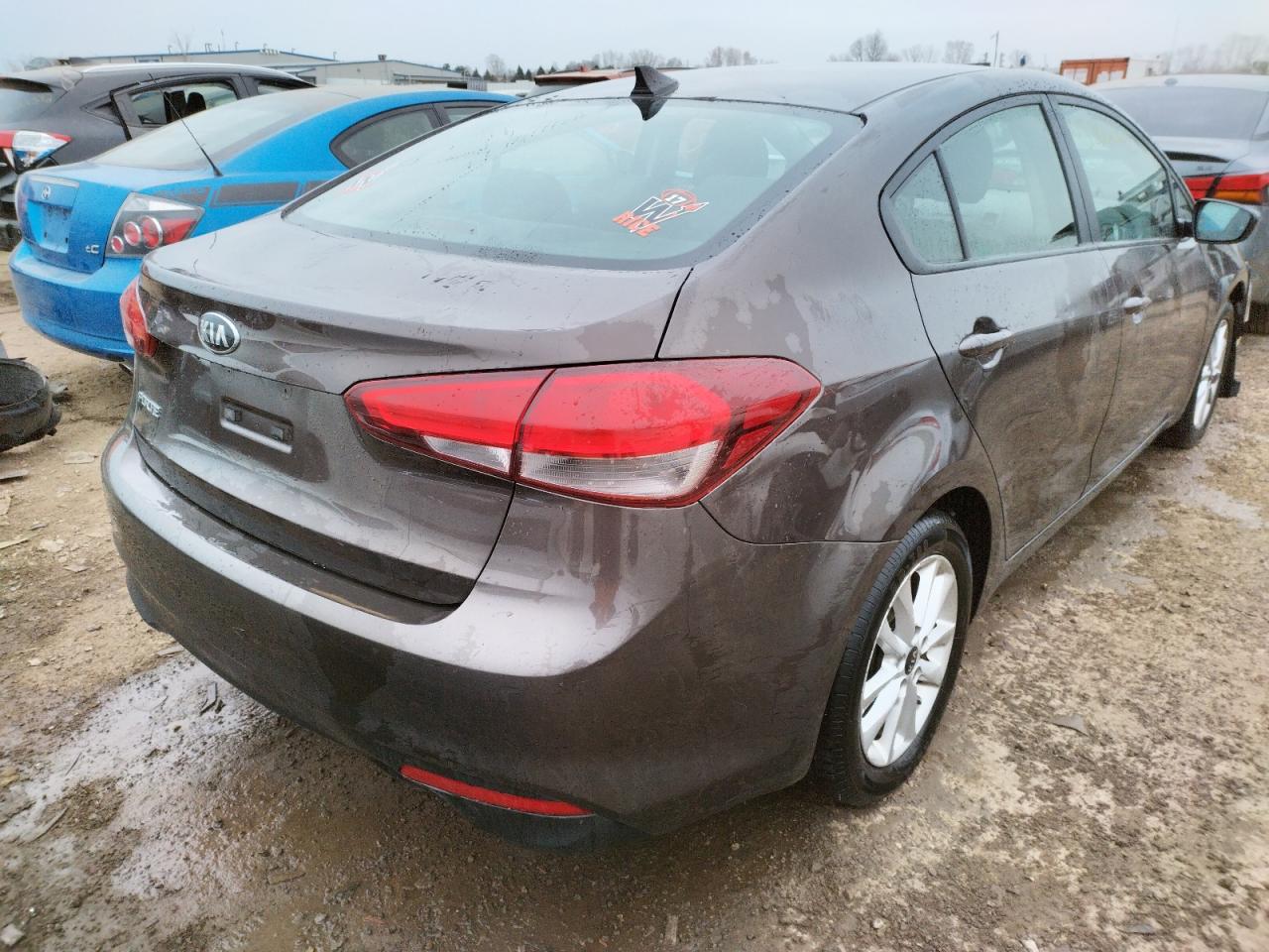 Photo 4 from auction – 2017 KIA FORTE LX with VIN 3KPFL4A78HE132270