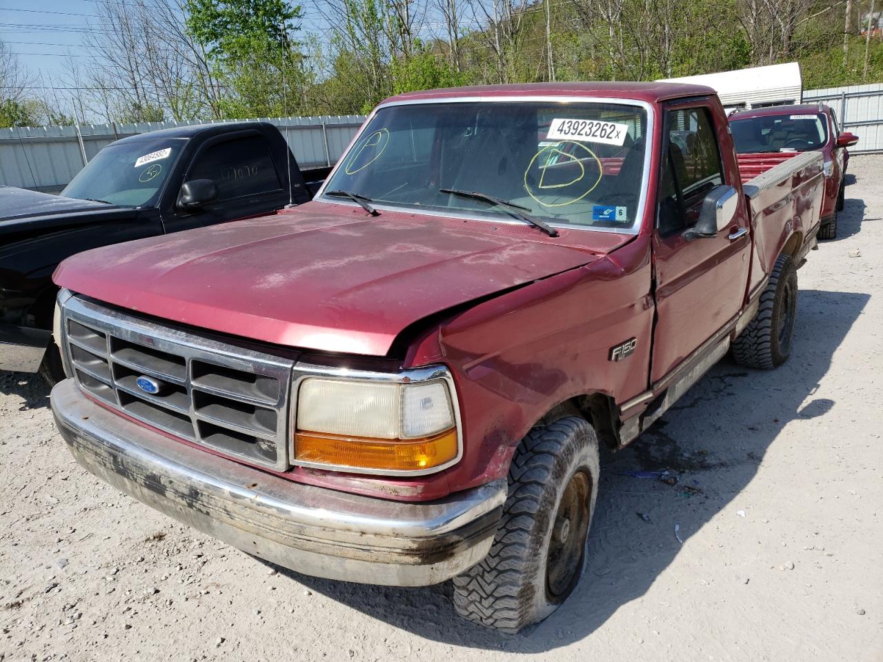 Photo 2 from auction – 1995 FORD F150 with VIN 1FTEF14H3SLC13617