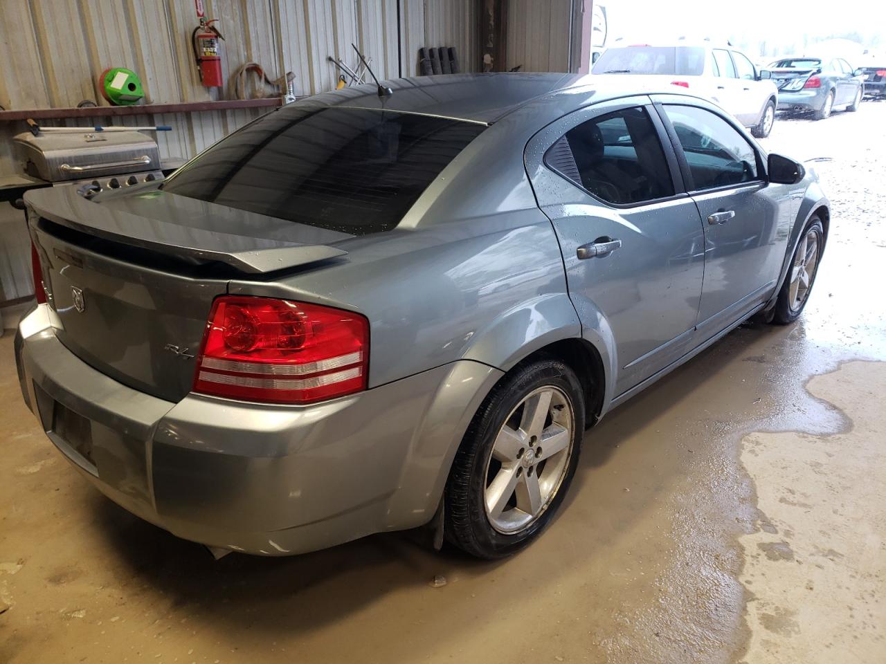 Photo 4 from auction – 2008 DODGE AVENGER R/ with VIN 1B3LC76M18N665125