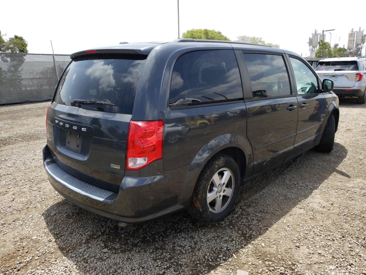 Photo 4 from auction – 2011 DODGE GRAND CARA with VIN 2D4RN3DG1BR754893