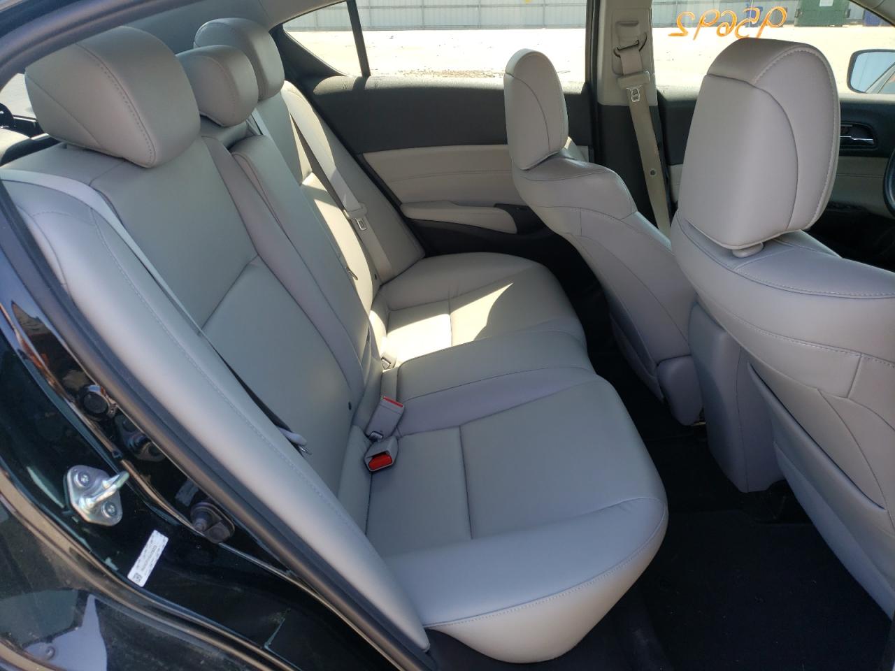 Photo 6 from auction – 2016 ACURA ILX BASE W with VIN 19UDE2F31GA018223