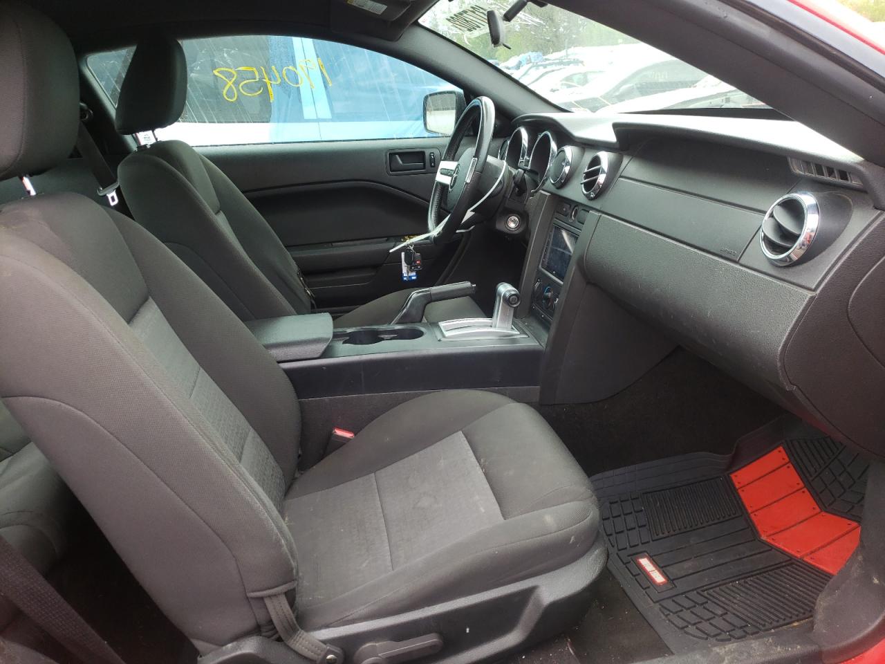 Photo 5 from auction – 2006 FORD MUSTANG with VIN 1ZVFT80N065147830