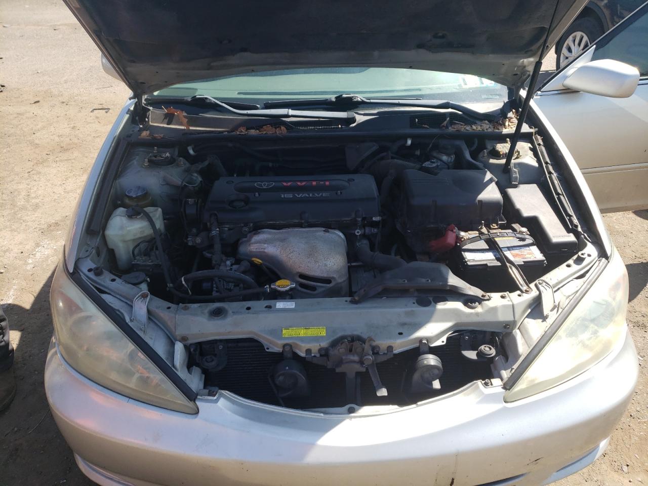 Photo 7 from auction – 2004 TOYOTA CAMRY LE with VIN 4T1BE32K04U299333