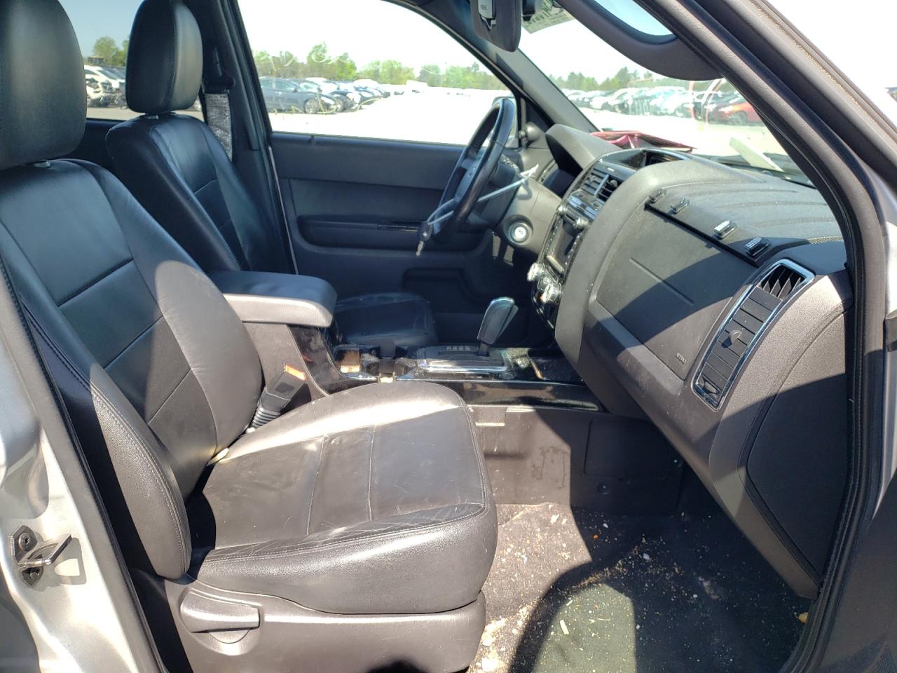 Photo 5 from auction – 2010 FORD ESCAPE LIM with VIN 1FMCU9EG0AKB30602