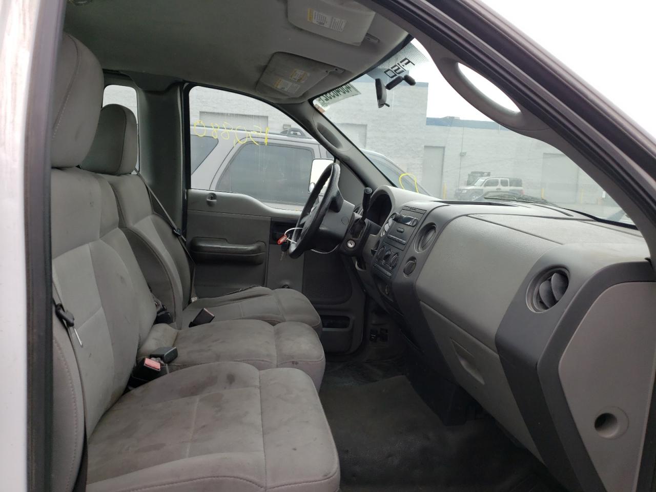 Photo 5 from auction – 2006 FORD F150 with VIN 1FTRF12266NA97839