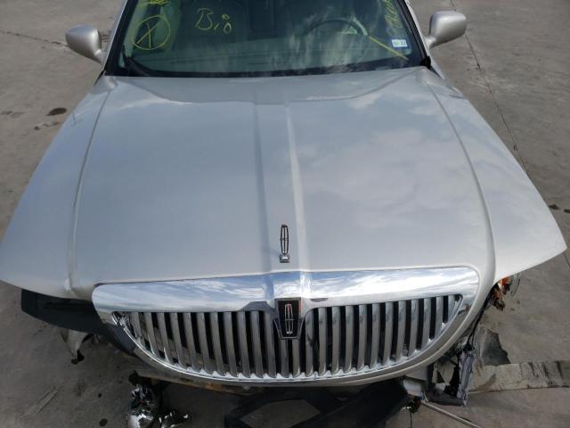 Photo 7 from auction – 2003 LINCOLN TOWN CAR E with VIN 1LNHM81W13Y649414