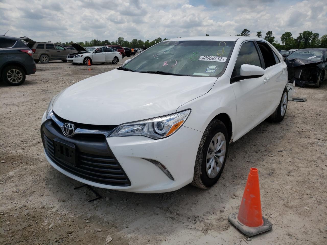 Photo 2 from auction – 2017 TOYOTA CAMRY LE with VIN 4T1BF1FK5HU736311