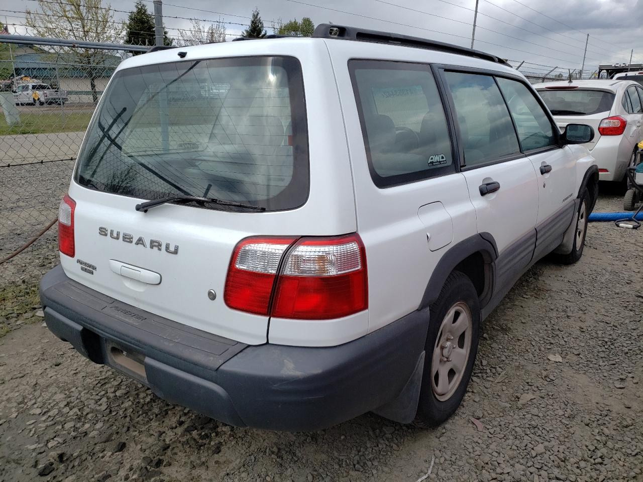 Photo 4 from auction – 2001 SUBARU FORESTER L with VIN JF1SF63591H718737