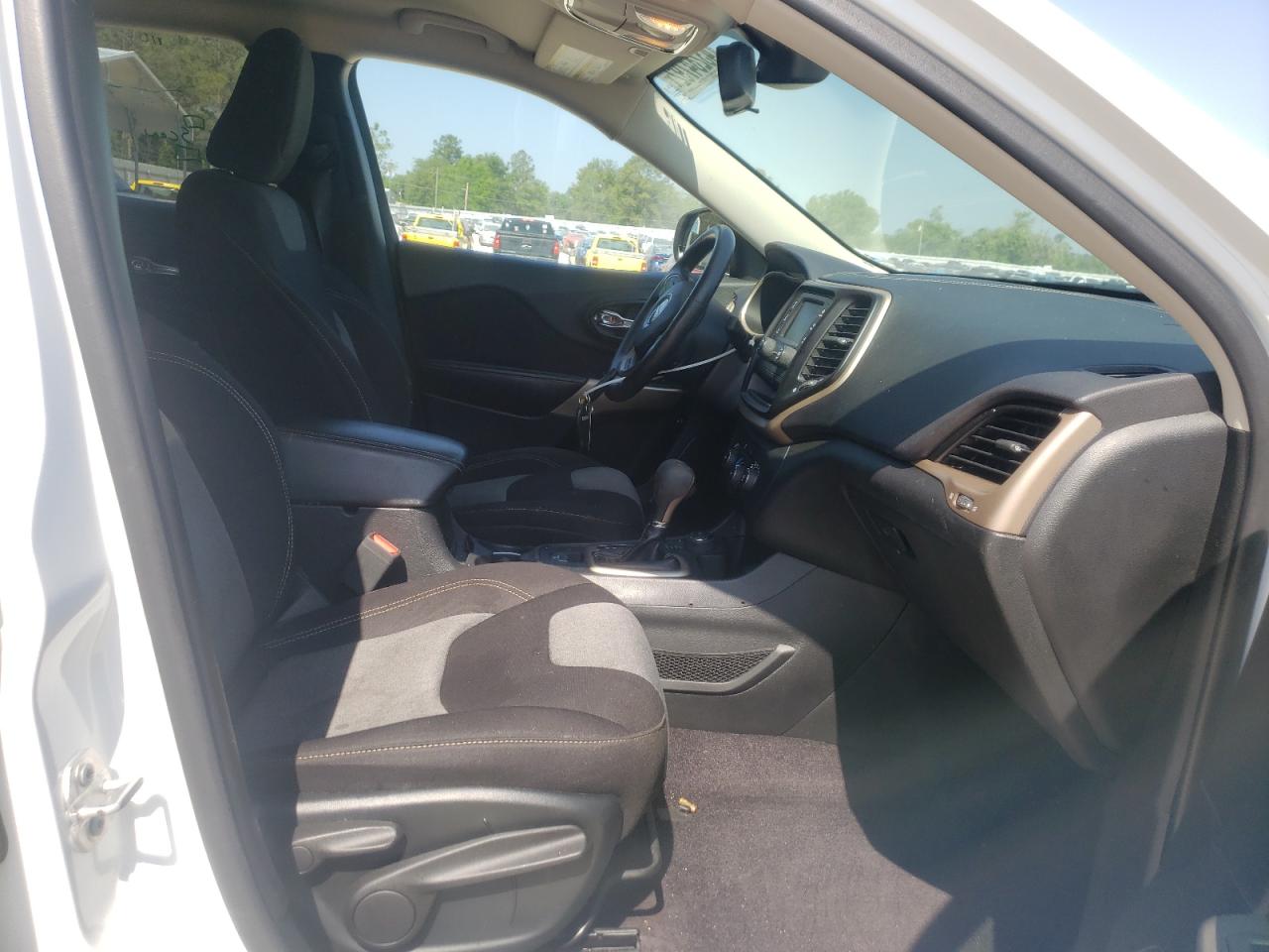 Photo 5 from auction – 2017 JEEP CHEROKEE S with VIN 1C4PJMAB9HW633589