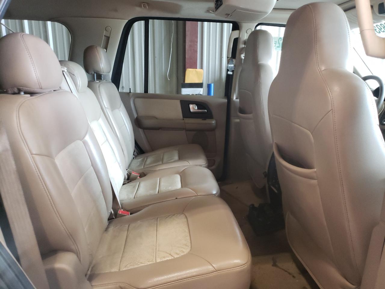 Photo 6 from auction – 2004 FORD EXPEDITION with VIN 1FMFU18L84LB13343