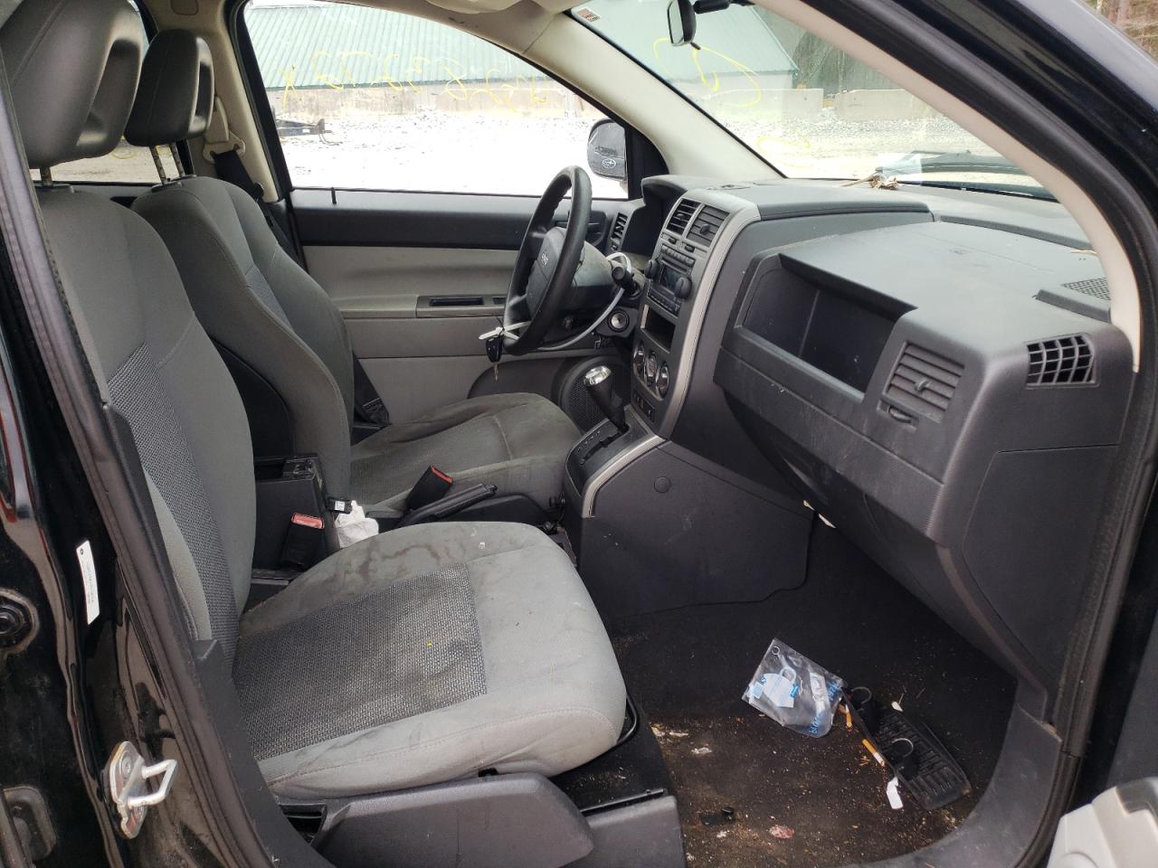 Photo 5 from auction – 2007 JEEP COMPASS with VIN 1J8FF47W27D166154