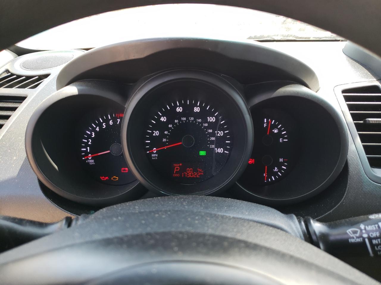Photo 8 from auction – 2013 KIA SOUL with VIN KNDJT2A5XD7545475