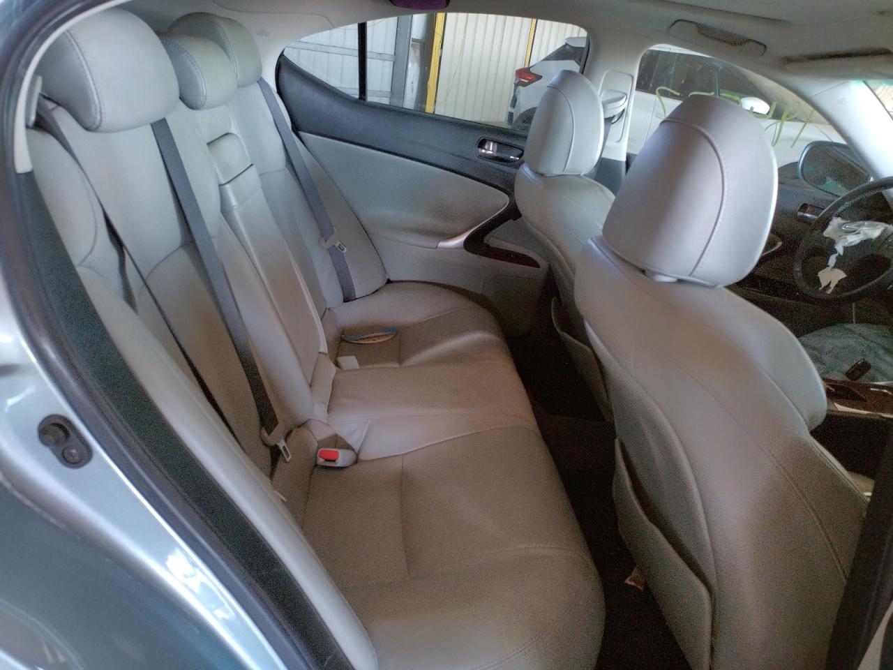 Photo 6 from auction – 2006 LEXUS IS 350 with VIN JTHBE262X65010706