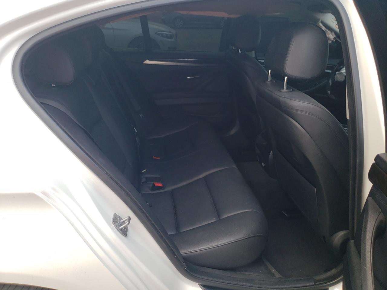 Photo 6 from auction – 2015 BMW 528 I with VIN WBA5A5C50FD517563